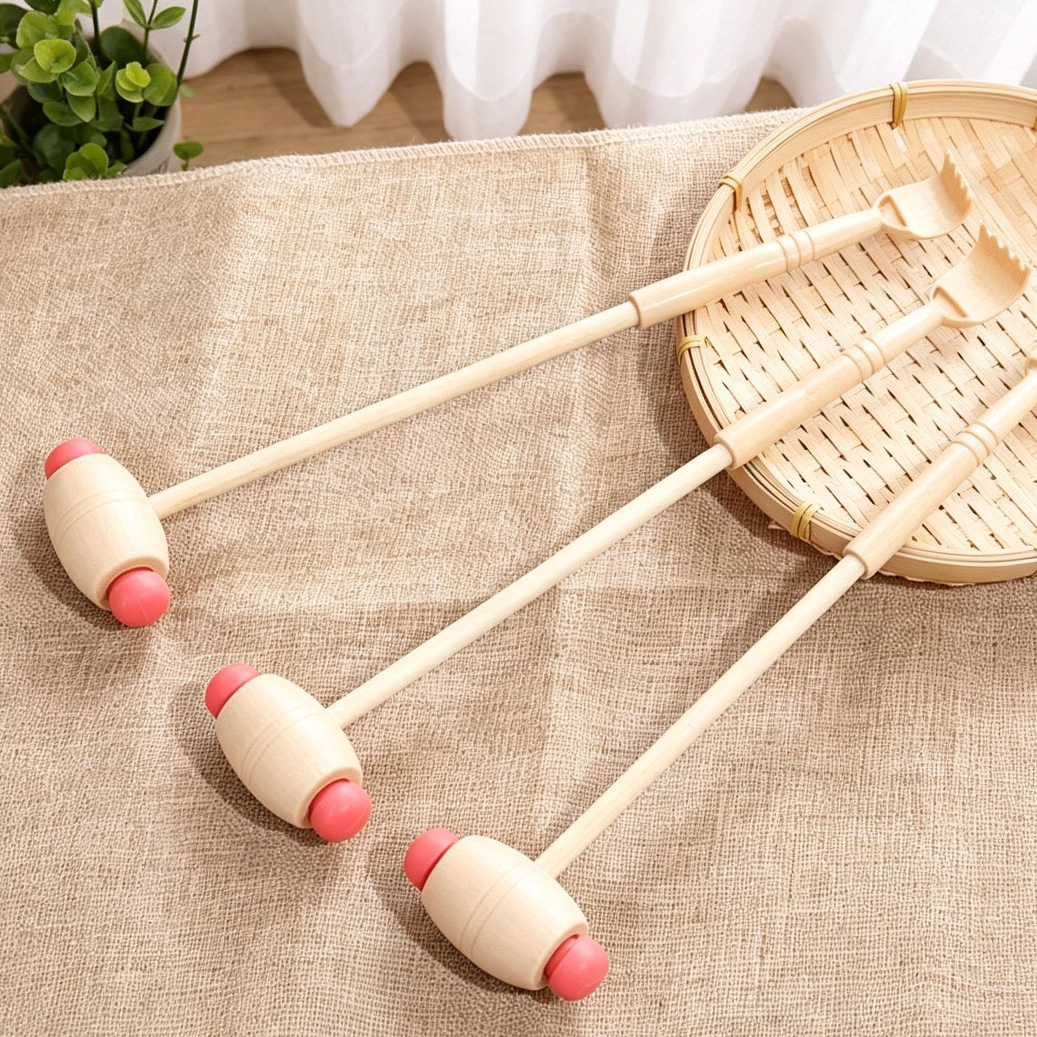 2-Head Back Massage Hammer with Itch Scratcher, Compact Back & Shoulder Massager for Family Relaxation and Health Care